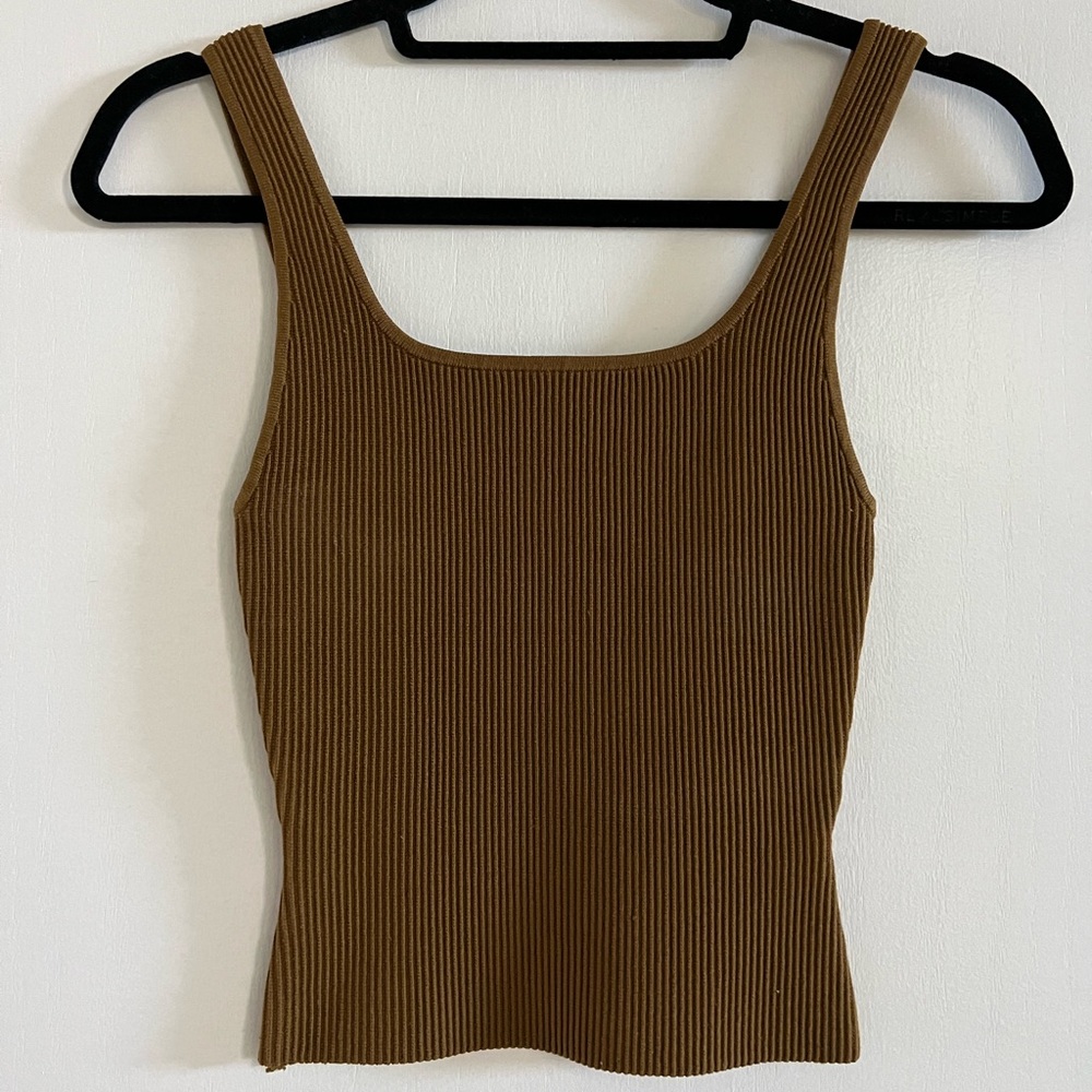 Babaton Sculpt Knit Squareneck Tank